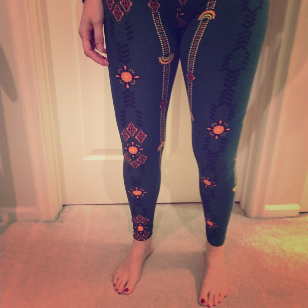 Pattern OS leggings Lularoe